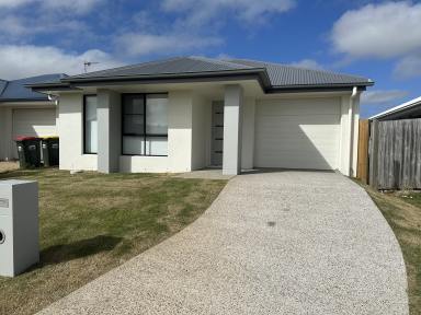 House For Lease - QLD - Blacks Beach - 4740 - Charming 4 Bedroom Home In Blacks Beach  (Image 2)