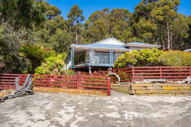 House For Sale - TAS - Adventure Bay - 7150 - Seaside Serenity Overlooking Beautiful Adventure Bay! (Image 2)