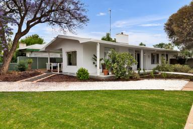 House For Sale - VIC - Mildura - 3500 - Renovated Character Home with Modern Appeal  (Image 2)