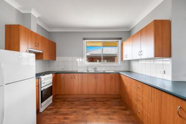 House For Sale - VIC - Mildura - 3500 - Surrounded by Space.  (Image 2)