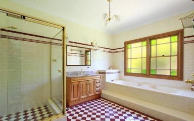 House For Lease - NSW - Balgownie - 2519 - Grand Family Home Moments From Balgownie Village  (Image 2)