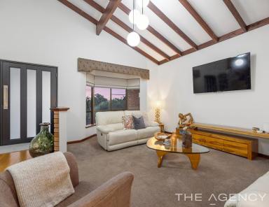 House For Sale - WA - Lesmurdie - 6076 - Your Perth Hills Haven!  (Image 2)