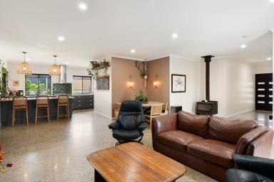 House For Sale - WA - Bridgetown - 6255 - Elevated living in Highlands Estate  (Image 2)