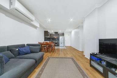 Apartment For Sale - NSW - Parramatta - 2150 - Modern 1-Bedroom Apartment in a Prime Location & Low Strata  (Image 2)