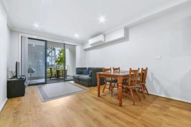 Apartment For Sale - NSW - Parramatta - 2150 - Modern 1-Bedroom Apartment in a Prime Location & Low Strata  (Image 2)