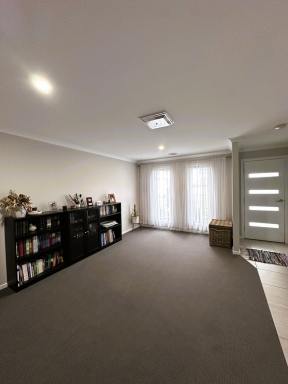 House For Sale - VIC - Wodonga - 3690 - Stunning Family Home with Modern Features  (Image 2)