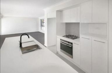Apartment For Lease - NSW - Hamilton - 2303 - As New Pet Friendly 3 Bedroom Apartment (Image 2)