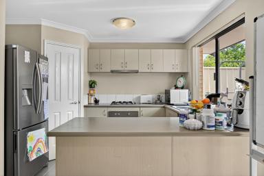 House For Sale - WA - Wilson - 6107 - Spacious Villa with a Pictureque outlook  (Image 2)