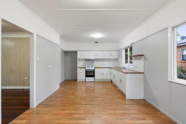 House For Sale - QLD - East Toowoomba - 4350 - Calling all first home buyers and investors! (Image 2)