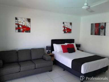 Studio For Sale - QLD - Dolphin Heads - 4740 - Ocean Views!  (Image 2)