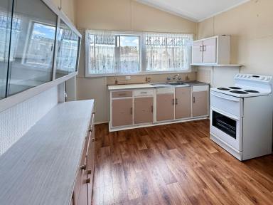 House For Sale - NSW - Whitton - 2705 - EVERYTHING YOU NEED (Image 2)