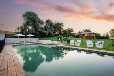 Lifestyle For Sale - NSW - Mudgee - 2850 - LUXURY RURAL LIVING BACKED BY A PROFITIABLE ACCOMMODATION VENTURE  (Image 2)