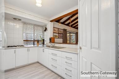 House For Sale - WA - Parmelia - 6167 - IMMACULATE FAMILY HOME WITH TWO LIVING AREAS AND BEAUTIFUL RENOVATIONS (Image 2)