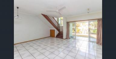 Unit For Lease - QLD - Bungalow - 4870 - Two Bedroom Townhouse in Quiet complex  (Image 2)