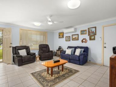 House For Sale - NSW - Old Bar - 2430 - SOLID HOME WITH FUTURE POTENTIAL  (Image 2)