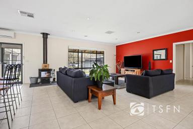 House For Sale - VIC - Junortoun - 3551 - Modern Family Lifestyle on 2.5 Acres – Space, Comfort and Quality Living  (Image 2)