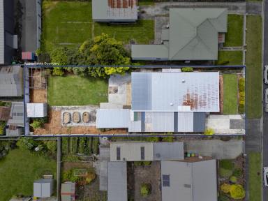 House For Sale - TAS - Latrobe - 7307 - Charming Home in the Heart of Latrobe  (Image 2)