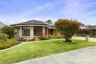 House For Sale - WA - Rockingham - 6168 - Supersized Living – Big Home, Brilliant Location!  (Image 2)