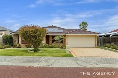 House For Sale - WA - Rockingham - 6168 - Supersized Living – Big Home, Brilliant Location!  (Image 2)