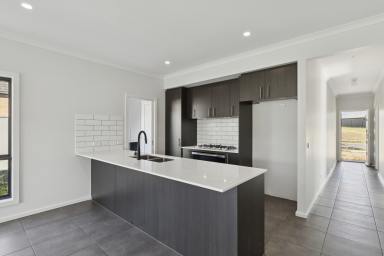 House For Sale - VIC - Seymour - 3660 - Move in tomorrow to a home that's already finished – no wait, no compromises  (Image 2)