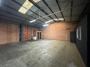 Industrial/Warehouse For Lease - NSW - Unanderra - 2526 - WAREHOUSE + SMALL OFFICE!!  (Image 2)