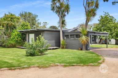 House For Sale - VIC - Mount Eliza - 3930 - Rare Cul-De-Sac Retreat, Prized Beachside Position  (Image 2)