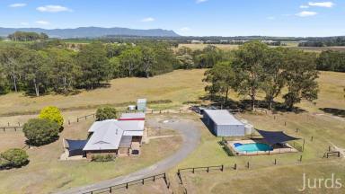 Lifestyle For Sale - NSW - Nulkaba - 2325 - Wine Country Convenience  (Image 2)