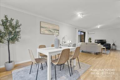 House For Sale - WA - Nollamara - 6061 - STYLISH AND CONVENIENT LIVING!  (Image 2)