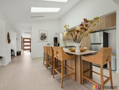 House For Sale - NSW - Malua Bay - 2536 - A Blue Chip Masterpiece -  With 2 bedroom Granny flat & Large Shed  (Image 2)