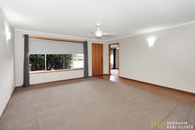 House For Lease - VIC - Horsham - 3400 - Spacious 3-Bedroom Home with Huge Shed – Close to the Rive  (Image 2)