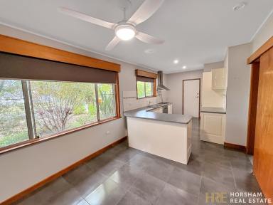 House For Lease - VIC - Horsham - 3400 - Modern 4-Bedroom Home Near the River (Image 2)