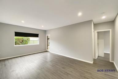 Unit For Lease - NSW - Dubbo - 2830 - Fully Renovated Two Bedroom Unit Close to the CBD  (Image 2)