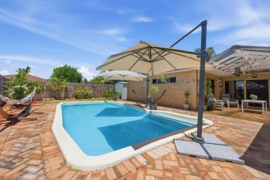 House For Sale - WA - Kardinya - 6163 - A Statement of Space and Elegance!  (Image 2)