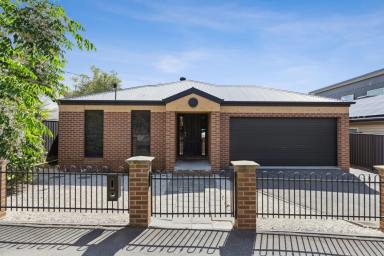 House Leased - VIC - North Bendigo - 3550 - Well Presented 4 Bedroom Family Home  (Image 2)