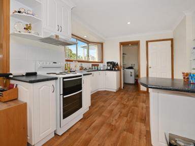 House For Sale - TAS - New Norfolk - 7140 - Low-Maintenance Comfort in a Prime Location  (Image 2)