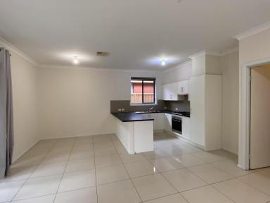 House Leased - SA - Northfield - 5085 - Single storey home in great location! (Image 2)