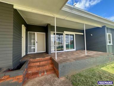 House For Lease - QLD - Kingaroy - 4610 - SPACIOUS 4-BEDROOM, 3-BATHROOM HOME IN AN UNBEATABLE CBD LOCATION  (Image 2)