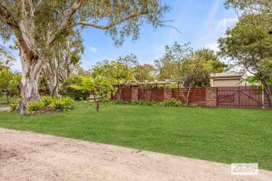 House For Sale - VIC - Ararat - 3377 - Secluded 3-4 Bedroom home on a large block  (Image 2)