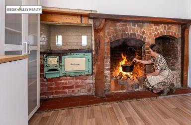 House For Sale - NSW - Bega - 2550 - CHARMING CIRCA 1910 PERIOD HOME  (Image 2)
