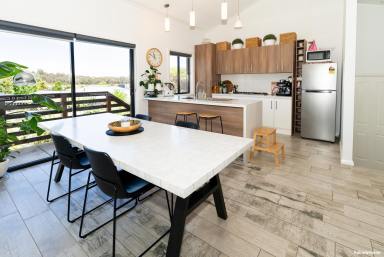 Townhouse For Lease - NSW - Bourkelands - 2650 - SPACIOUS TOWNHOUSE IN A PEACEFUL LOCATION (Image 2)