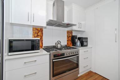 Lifestyle For Sale - QLD - Crows Nest - 4355 - "CASUARINA" - 92-acre property with dual living, solar, town water, and an enormous two-megaleter Dam.  (Image 2)