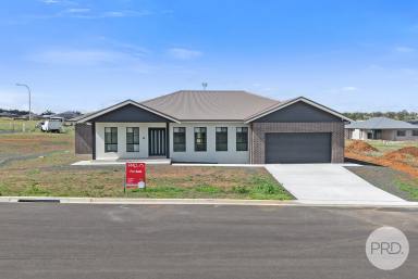House For Sale - NSW - Tamworth - 2340 - Brand New Build in Highly Sought After Area (Image 2)