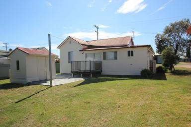 House For Sale - NSW - Inverell - 2360 - Charming Restored Home on a Spacious 1,315m² Block  (Image 2)