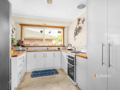 Unit For Sale - TAS - Devonport - 7310 - Downsize or Invest  (Image 2)