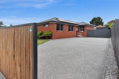 House For Lease - TAS - Clarendon Vale - 7019 - Family Living at Its Best (Image 2)