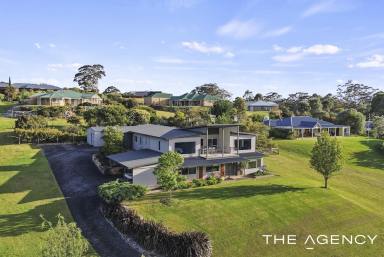 House For Sale - WA - Shadforth - 6333 - Elevated Luxury Home with Stunning Views  (Image 2)