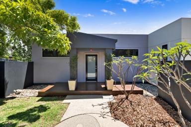 House For Sale - VIC - Mildura - 3500 - Relaxed, Secure & Spacious  (Image 2)