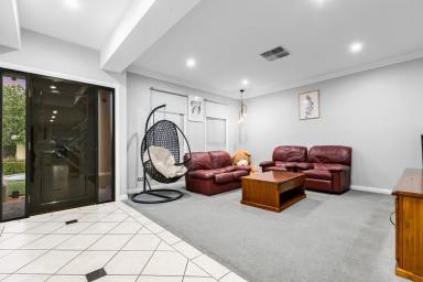 House For Sale - VIC - Mildura - 3500 - Modern Living, Exceptional Location  (Image 2)