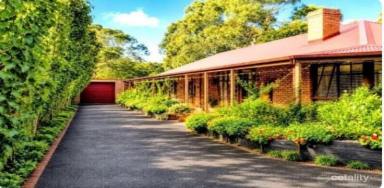 House For Sale - VIC - Rosebud - 3939 - The perfect family home or Mornington Peninsula Retreat (Image 2)