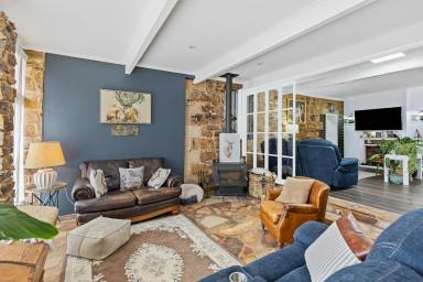 House For Sale - NSW - Rylstone - 2849 - 'THE SADDLERS COTTAGE' (Image 2)